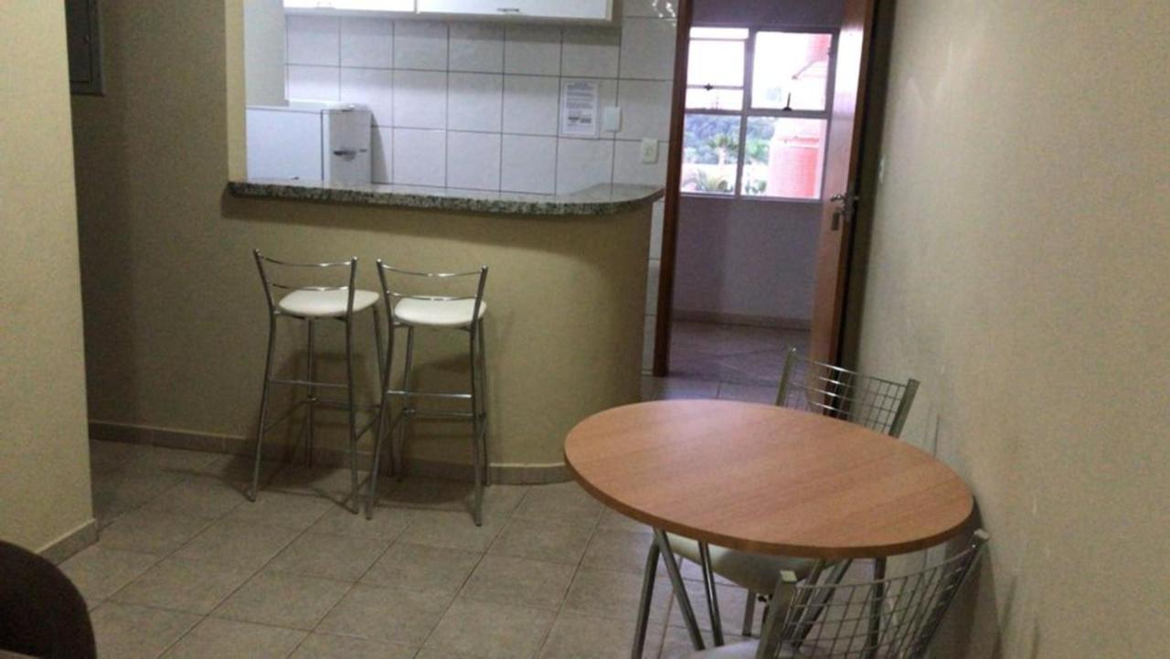 Apartamentos Com Piscinas Em Caldas Novas Habitación foto